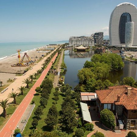 Orbit City Batumi Hotell Eksteriør bilde